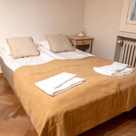 2Ndhomes Cozy & Compact Top Floor Studio In Erottaja Helsínquia Exterior foto