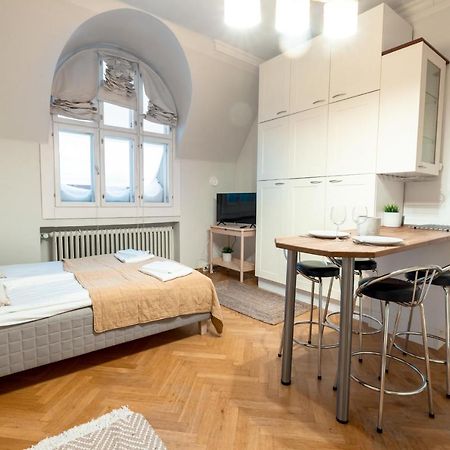 2Ndhomes Cozy & Compact Top Floor Studio In Erottaja Helsínquia Exterior foto