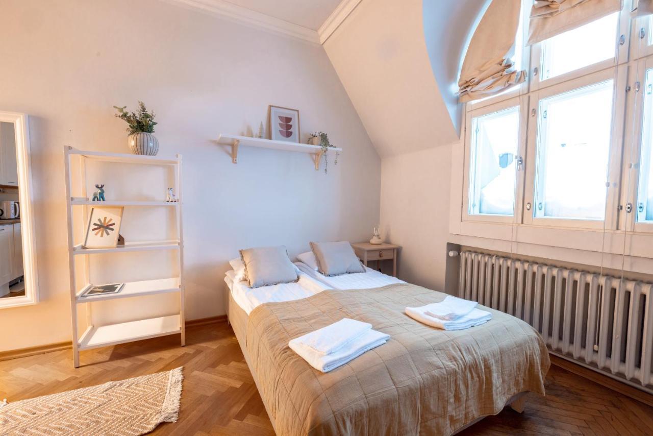 2Ndhomes Cozy & Compact Top Floor Studio In Erottaja Helsínquia Exterior foto